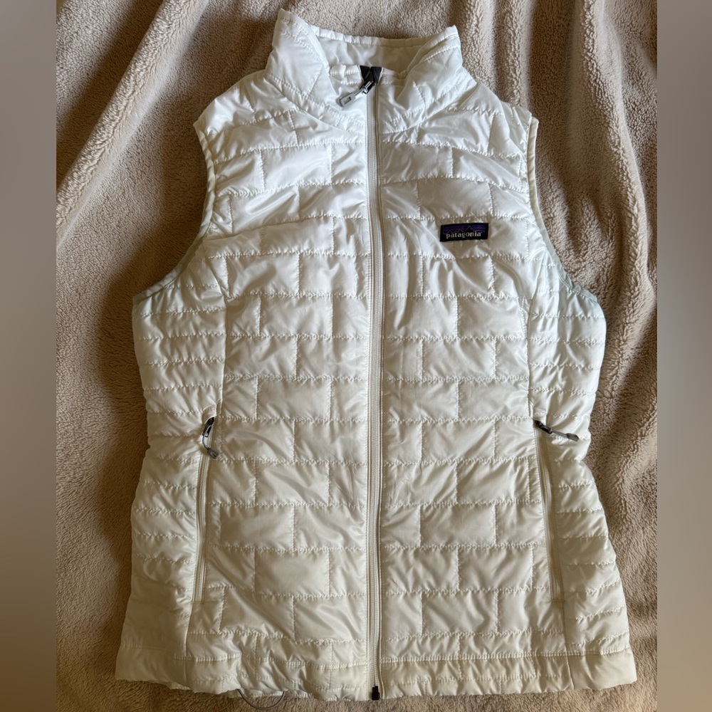 Patagonia Women's Ivory Quilted Vest